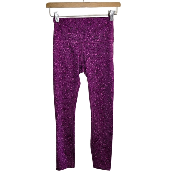 Lululemon | High Times Leggings in Paradise Geo Regal Plum Size 4 - Picture 1 of 6